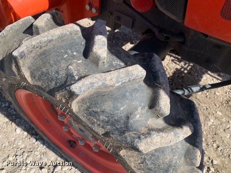 image for item MM9726 Kubota L2501D  MFWD tractor