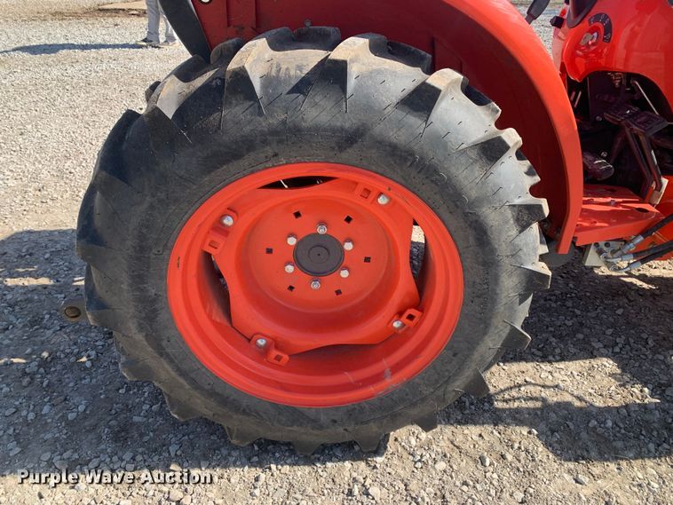 image for item MM9726 Kubota L2501D  MFWD tractor
