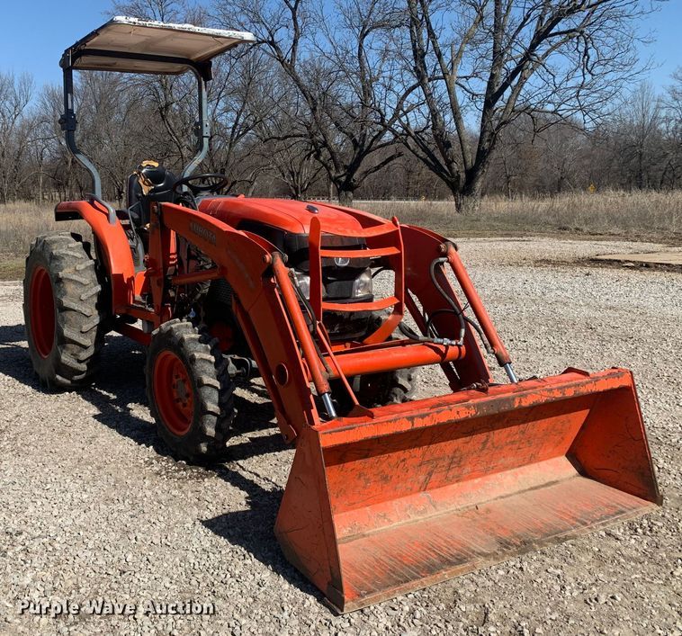 image for item MM9727 Kubota L3240D  MFWD tractor