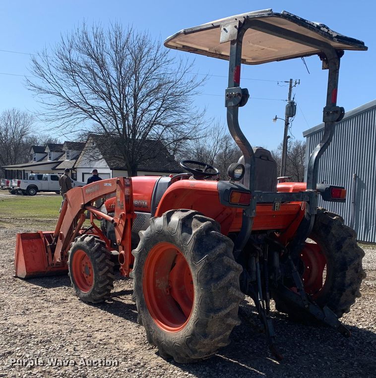 image for item MM9727 Kubota L3240D  MFWD tractor