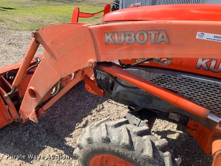 image for item MM9727 Kubota L3240D  MFWD tractor