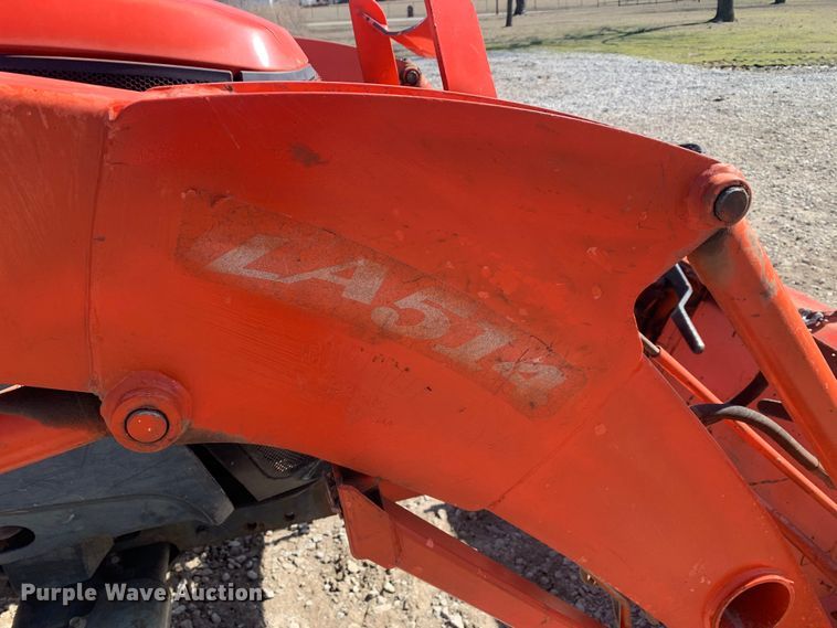 image for item MM9727 Kubota L3240D  MFWD tractor