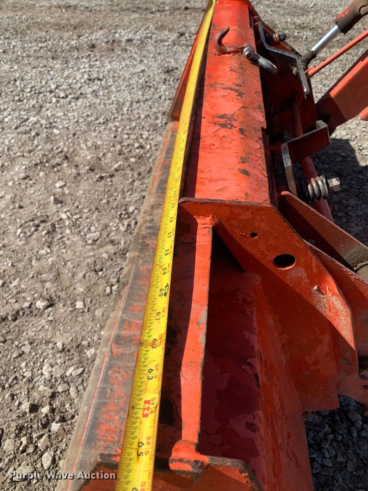 image for item MM9727 Kubota L3240D  MFWD tractor