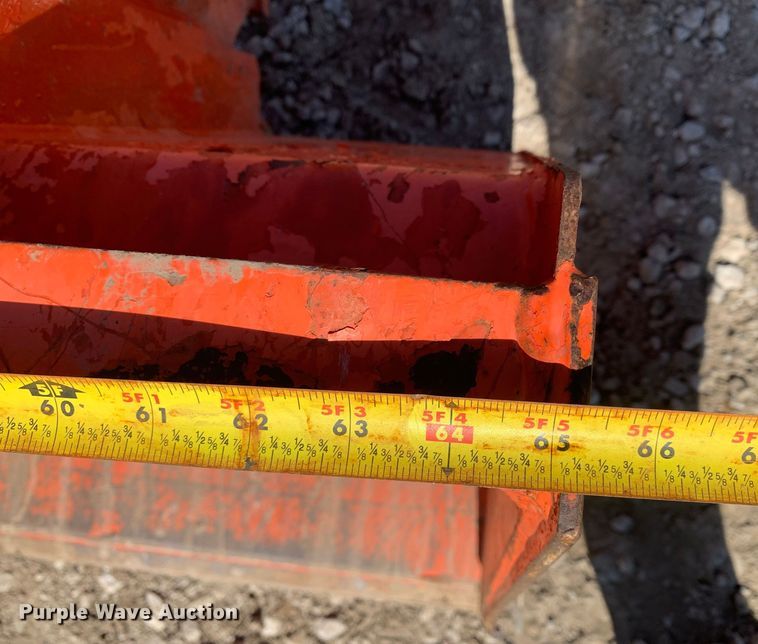 image for item MM9727 Kubota L3240D  MFWD tractor