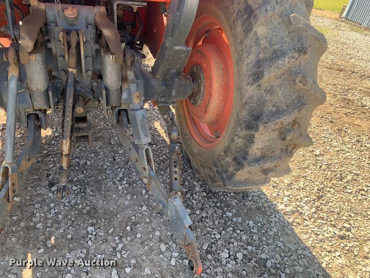 image for item MM9727 Kubota L3240D  MFWD tractor