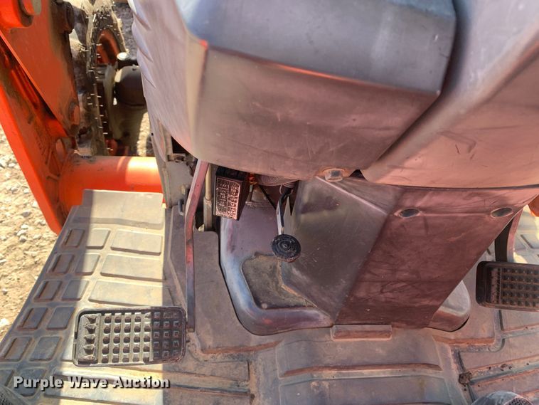 image for item MM9727 Kubota L3240D  MFWD tractor