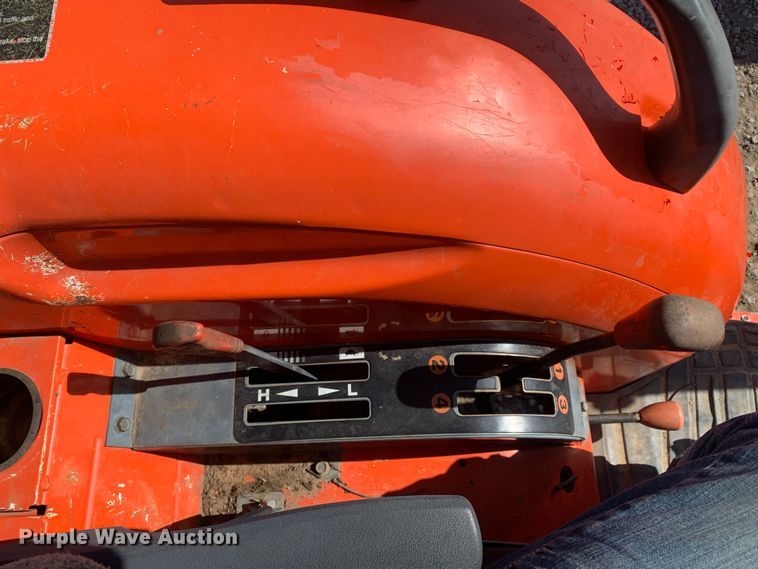 image for item MM9727 Kubota L3240D  MFWD tractor