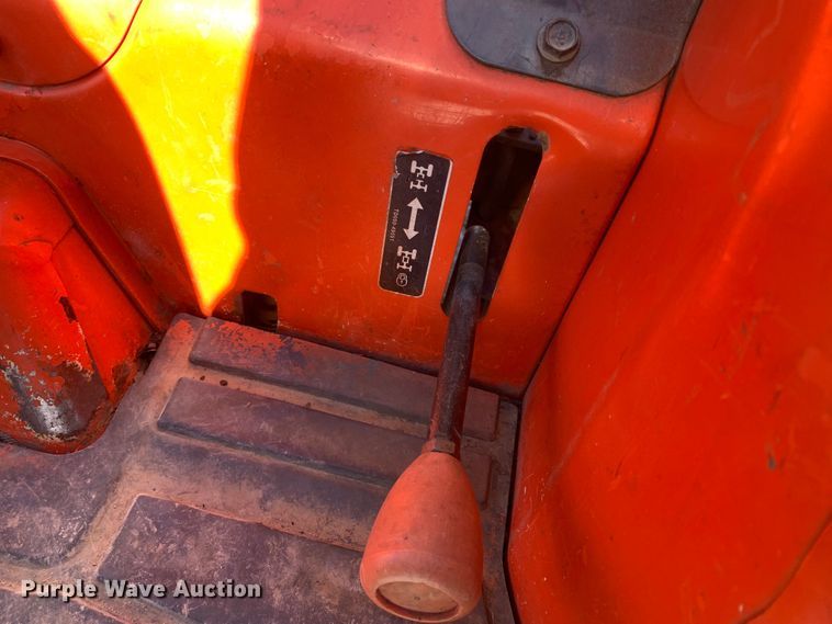 image for item MM9727 Kubota L3240D  MFWD tractor