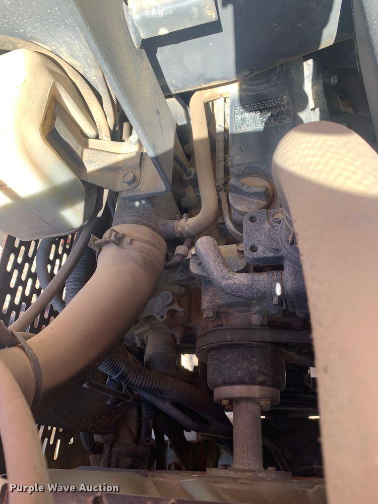 image for item MM9727 Kubota L3240D  MFWD tractor