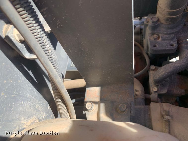 image for item MM9727 Kubota L3240D  MFWD tractor