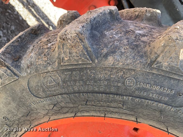 image for item MM9727 Kubota L3240D  MFWD tractor