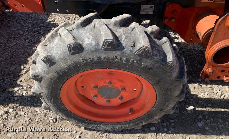 image for item MM9727 Kubota L3240D  MFWD tractor