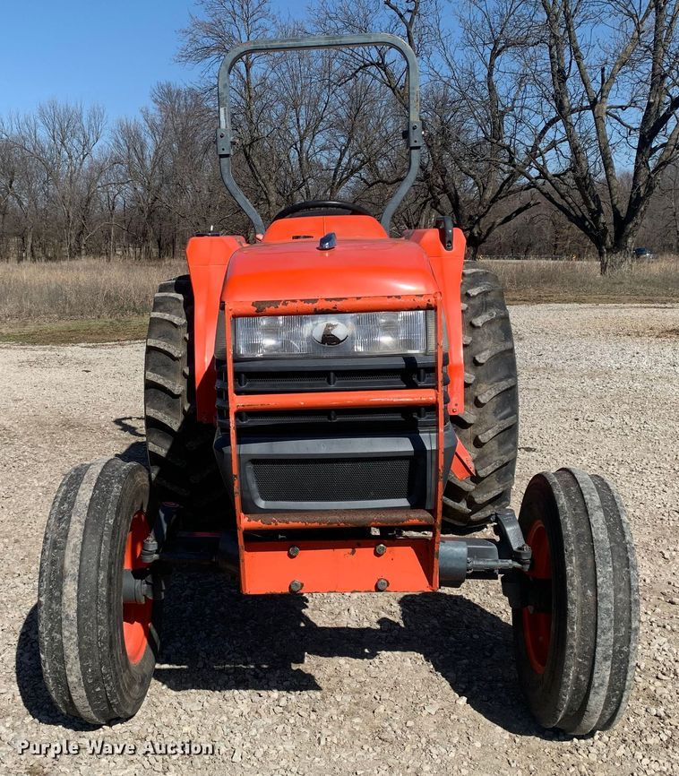 image for item MM9728 Kubota L4400  tractor