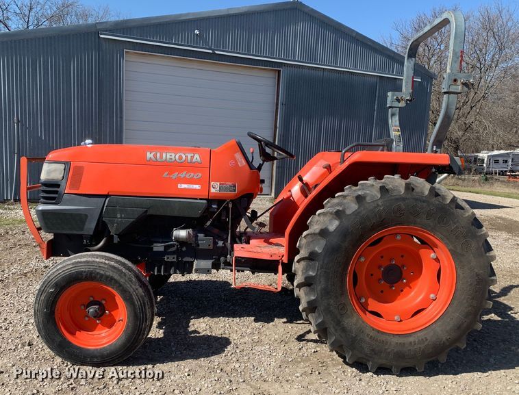 image for item MM9728 Kubota L4400  tractor