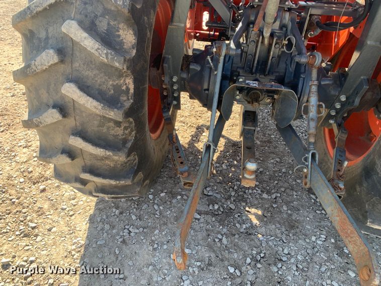 image for item MM9728 Kubota L4400  tractor