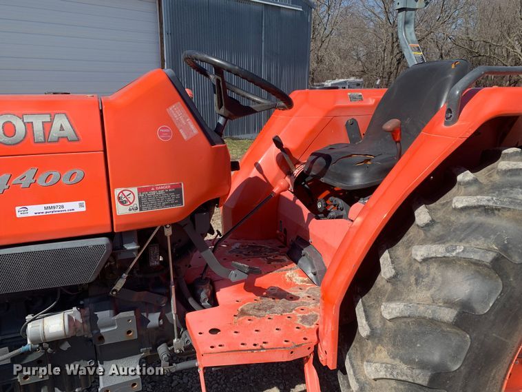 image for item MM9728 Kubota L4400  tractor