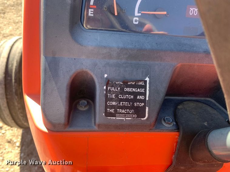 image for item MM9728 Kubota L4400  tractor