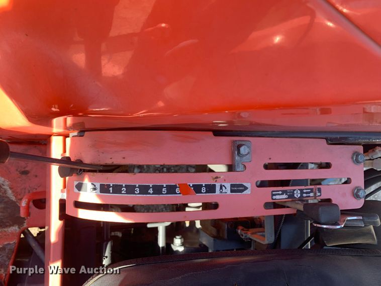 image for item MM9728 Kubota L4400  tractor