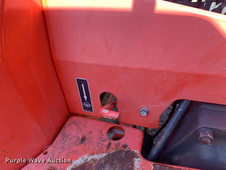 image for item MM9728 Kubota L4400  tractor