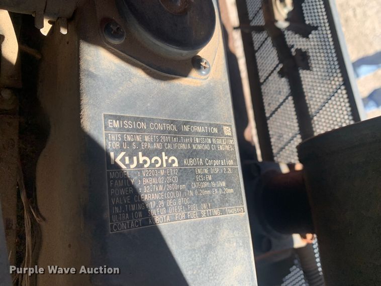 image for item MM9728 Kubota L4400  tractor