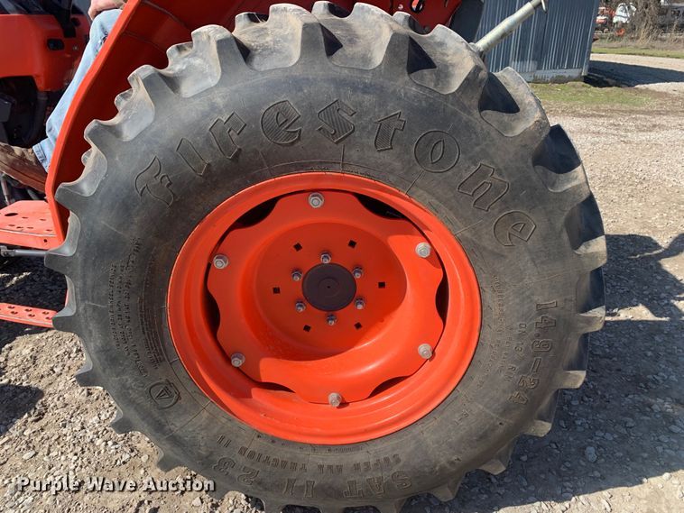 image for item MM9728 Kubota L4400  tractor
