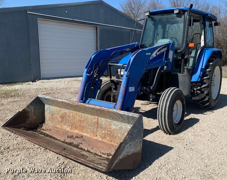 image for item MM9729 2004 New Holland TL100  tractor