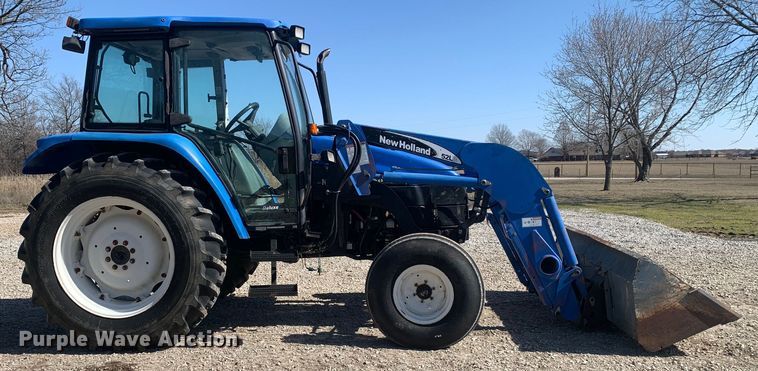 image for item MM9729 2004 New Holland TL100  tractor