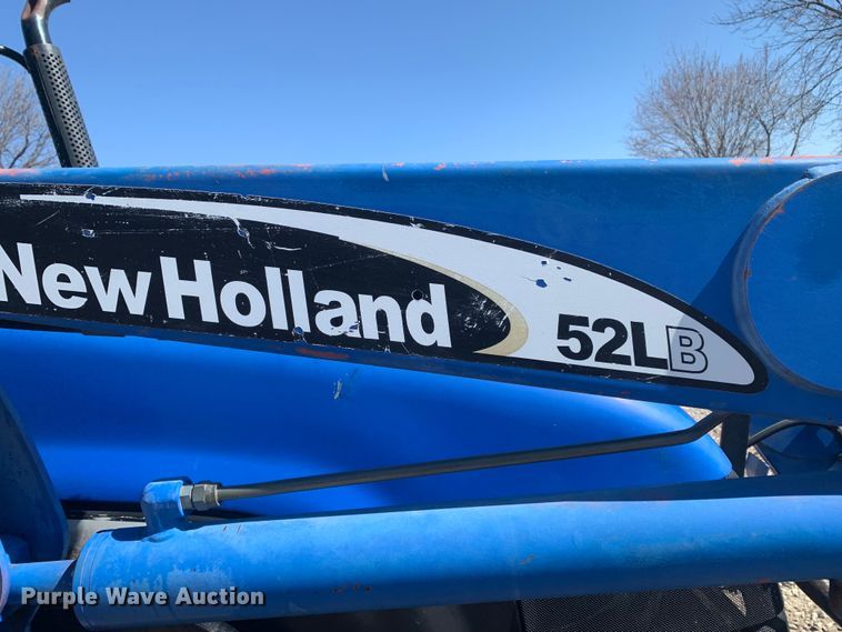 image for item MM9729 2004 New Holland TL100  tractor