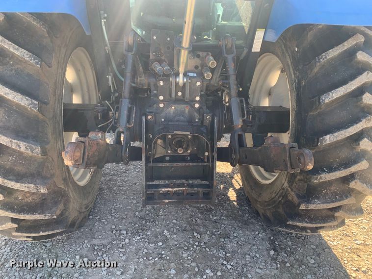 image for item MM9729 2004 New Holland TL100  tractor