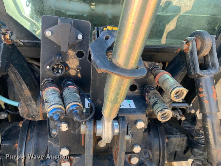 image for item MM9729 2004 New Holland TL100  tractor