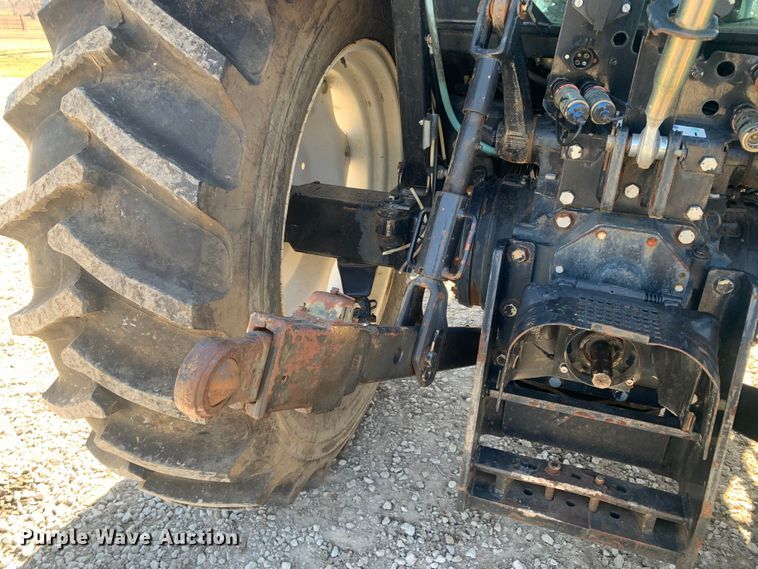 image for item MM9729 2004 New Holland TL100  tractor