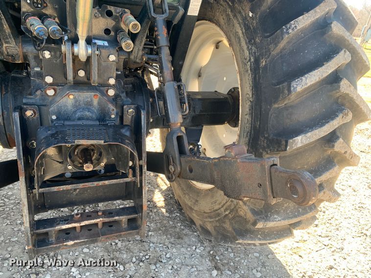 image for item MM9729 2004 New Holland TL100  tractor