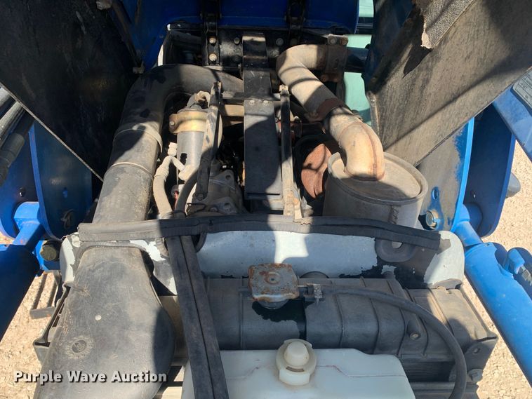 image for item MM9729 2004 New Holland TL100  tractor