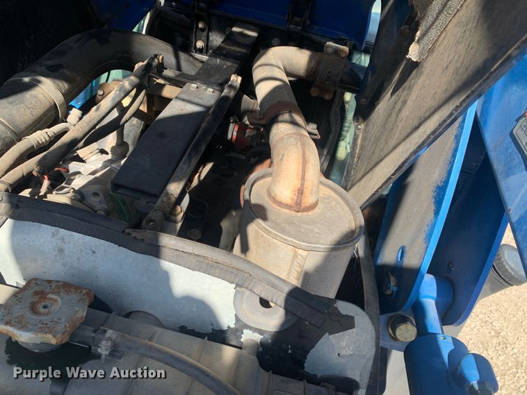 image for item MM9729 2004 New Holland TL100  tractor