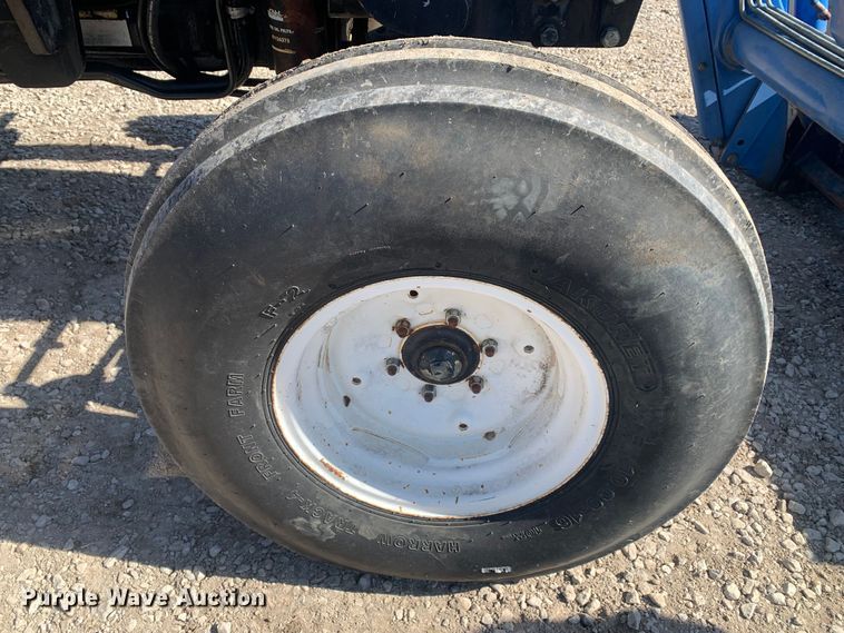 image for item MM9729 2004 New Holland TL100  tractor