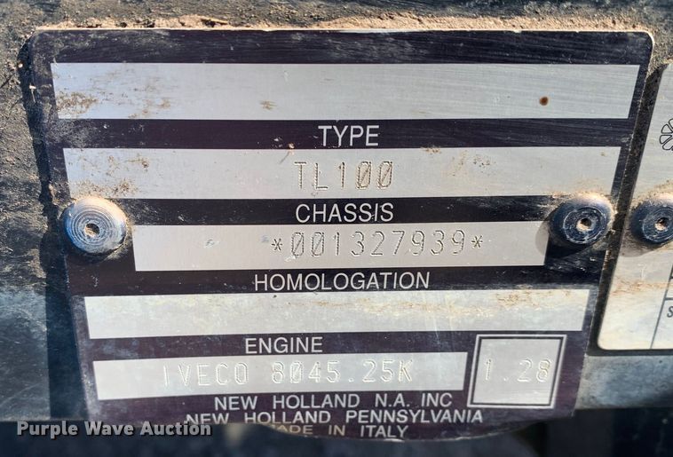 image for item MM9729 2004 New Holland TL100  tractor