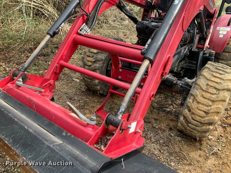 image for item MM9754 2009 Mahindra 5035  MFWD tractor