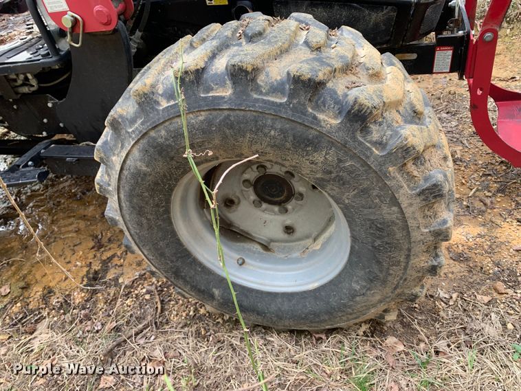 image for item MM9754 2009 Mahindra 5035  MFWD tractor