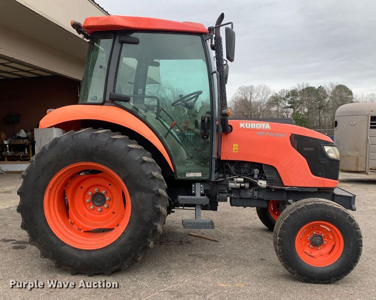 image for item MM9767 Kubota M7040  tractor