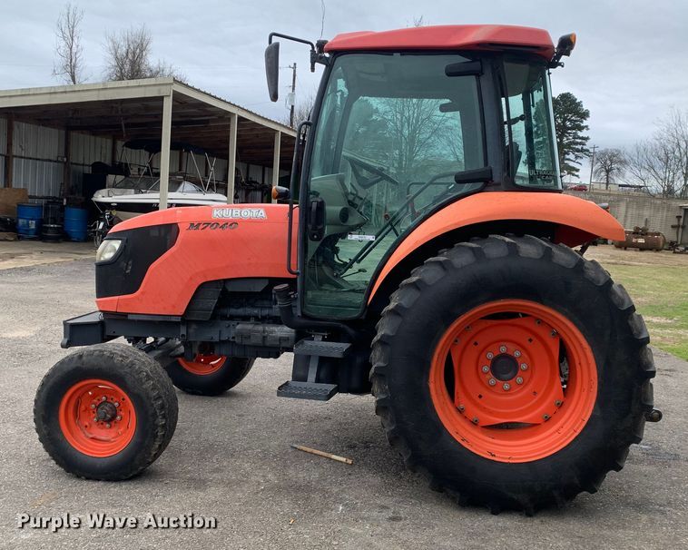 image for item MM9767 Kubota M7040  tractor