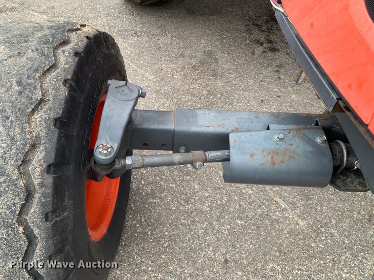 image for item MM9767 Kubota M7040  tractor