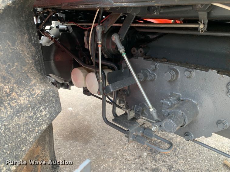 image for item MM9767 Kubota M7040  tractor