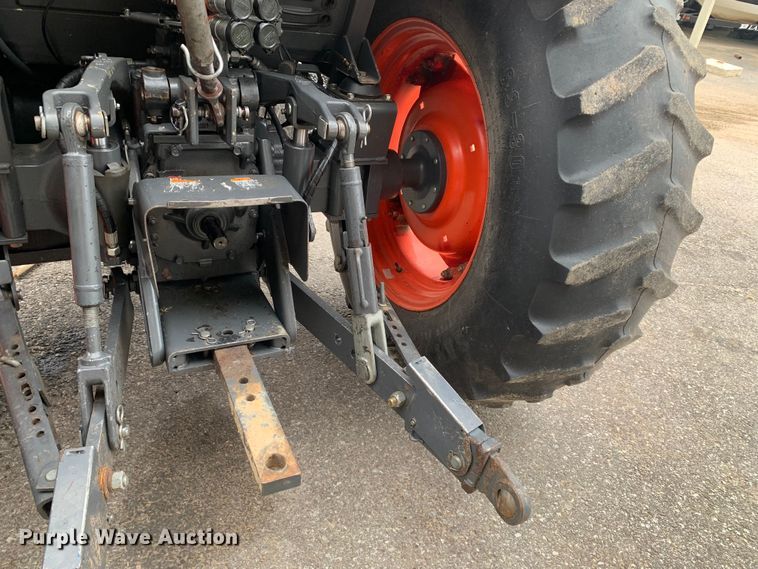 image for item MM9767 Kubota M7040  tractor