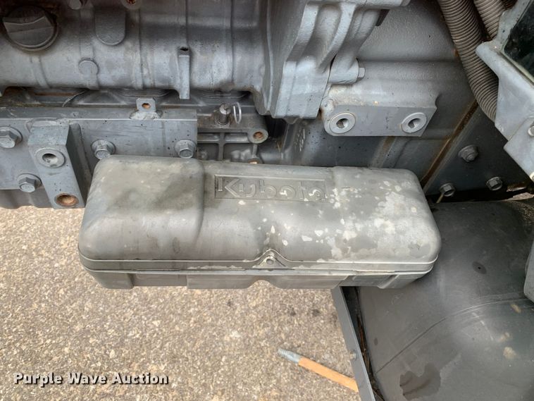 image for item MM9767 Kubota M7040  tractor