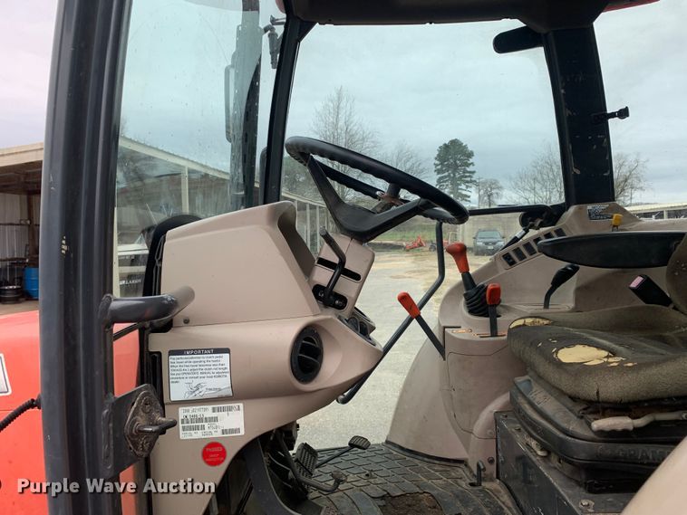 image for item MM9767 Kubota M7040  tractor