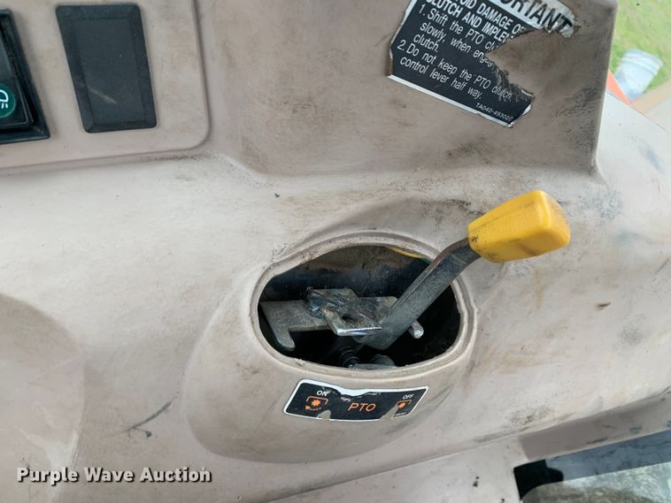 image for item MM9767 Kubota M7040  tractor