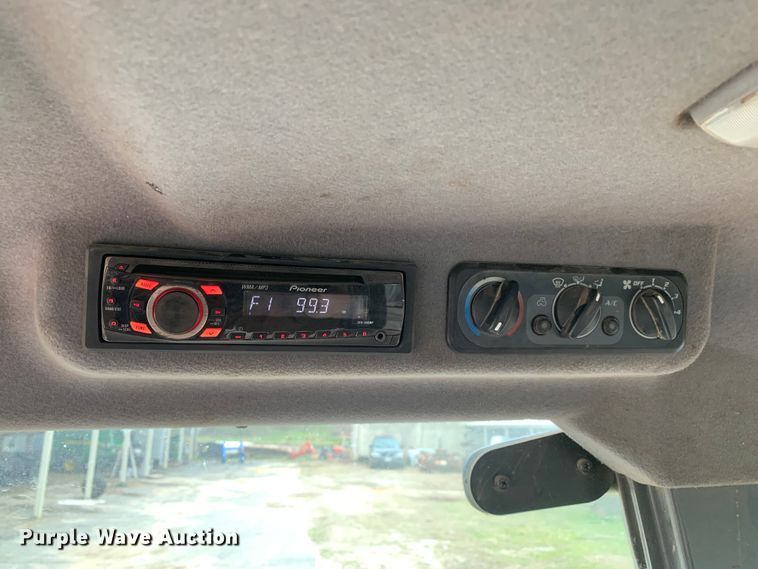 image for item MM9767 Kubota M7040  tractor