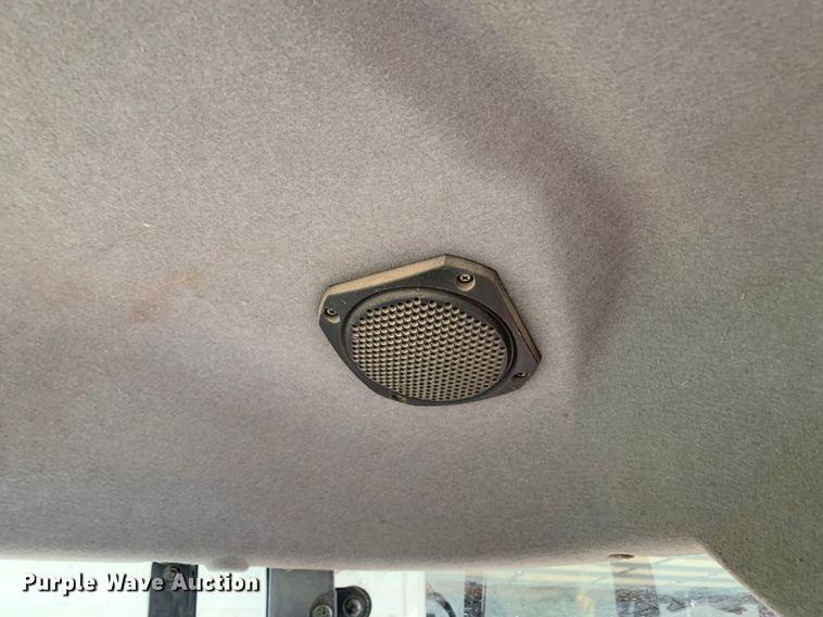 image for item MM9767 Kubota M7040  tractor