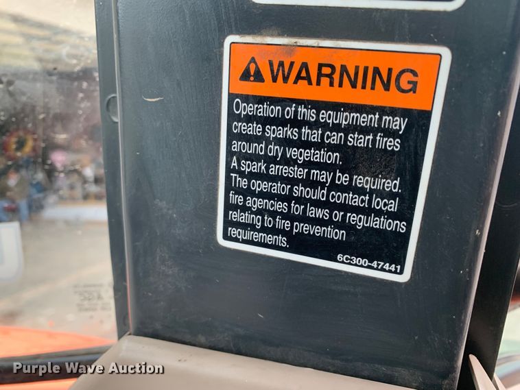 image for item MM9767 Kubota M7040  tractor