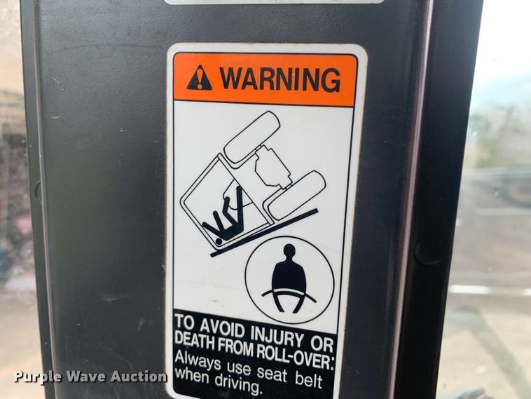 image for item MM9767 Kubota M7040  tractor